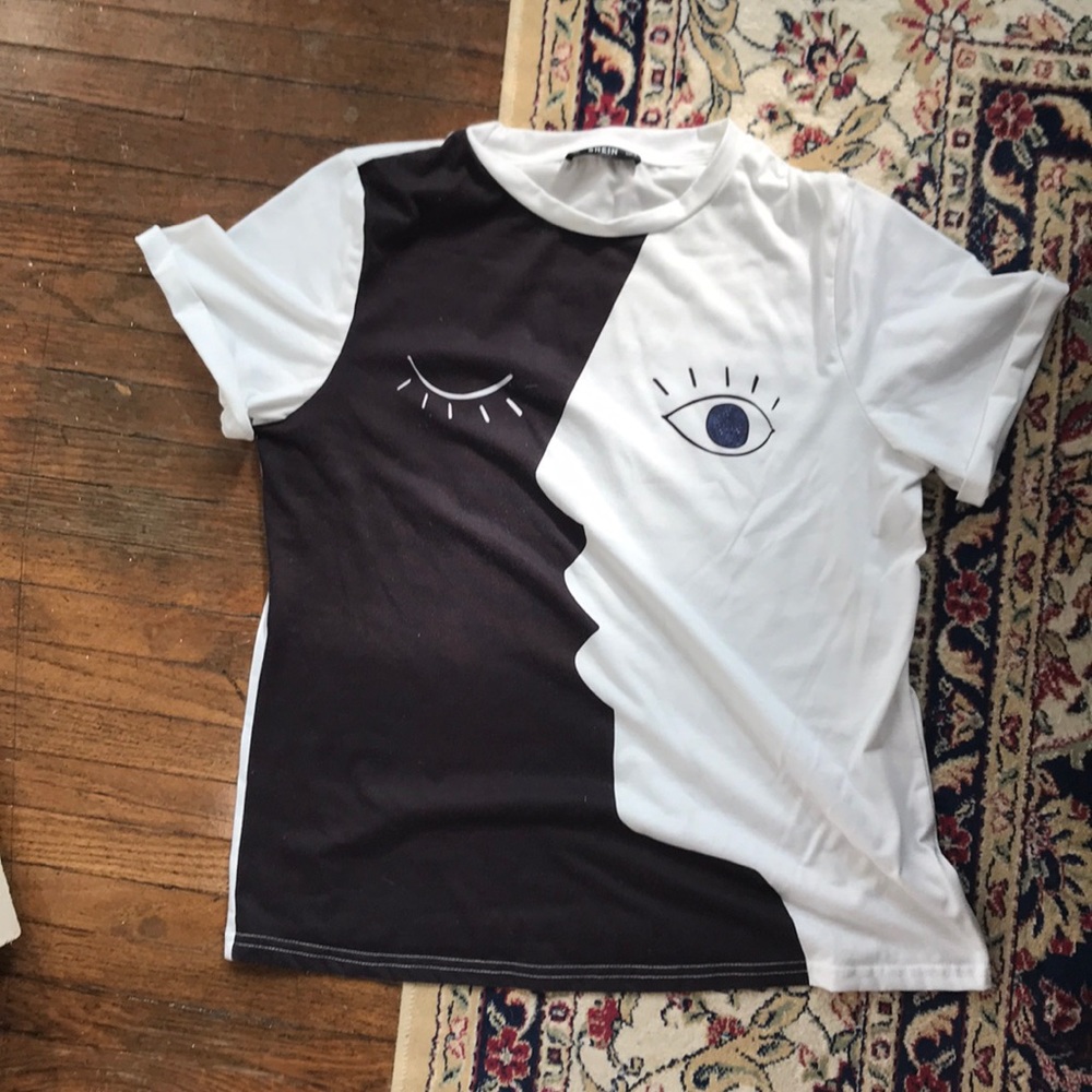 Modern t-shirt